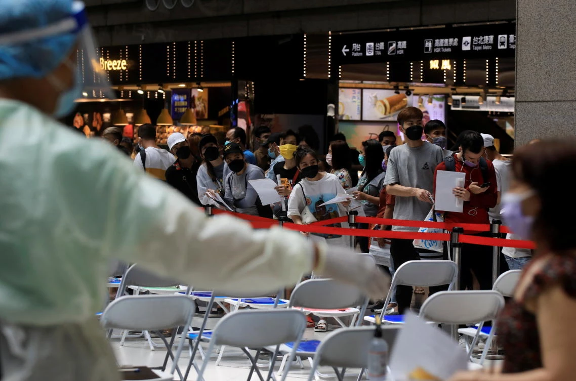 Officials urged the public to not panic, saying that Taiwan was better prepared with vaccines and ways to ensure moderate and severe cases would get prompt attention. (File/Reuters)