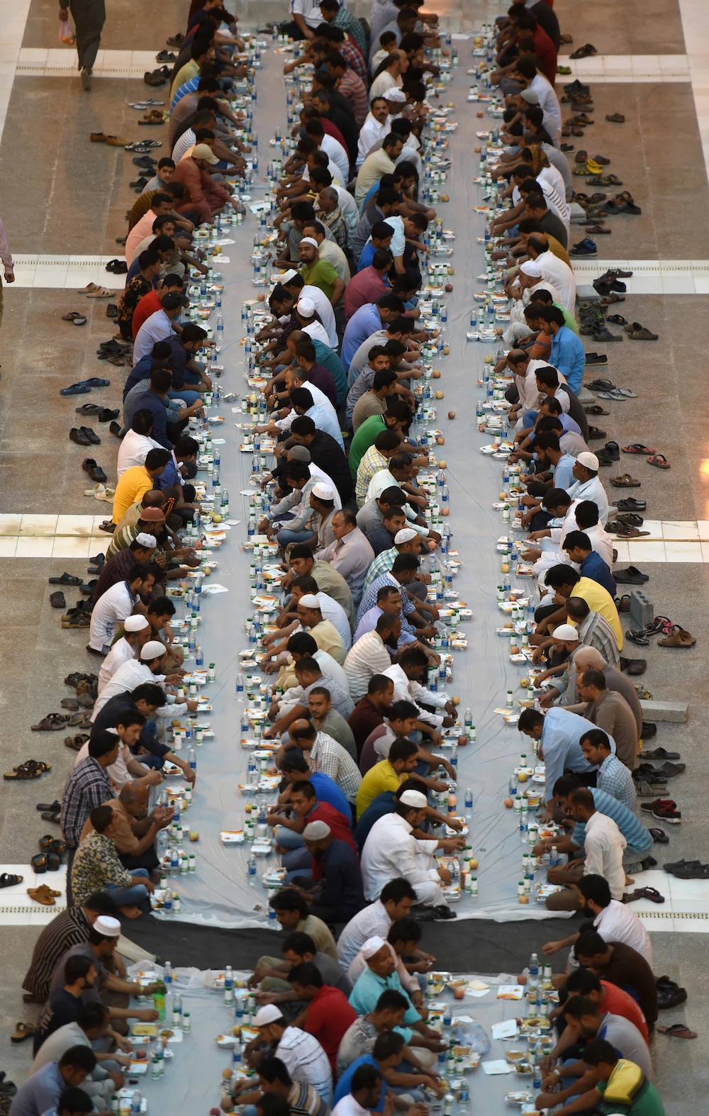 Muslims break their fast with an iftar during the Muslim holy fasting month of Ramadan in Riyadh. (AFP/File Photo)