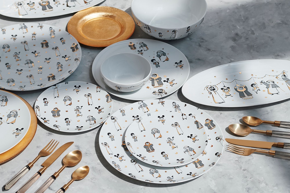 Famiglia plates