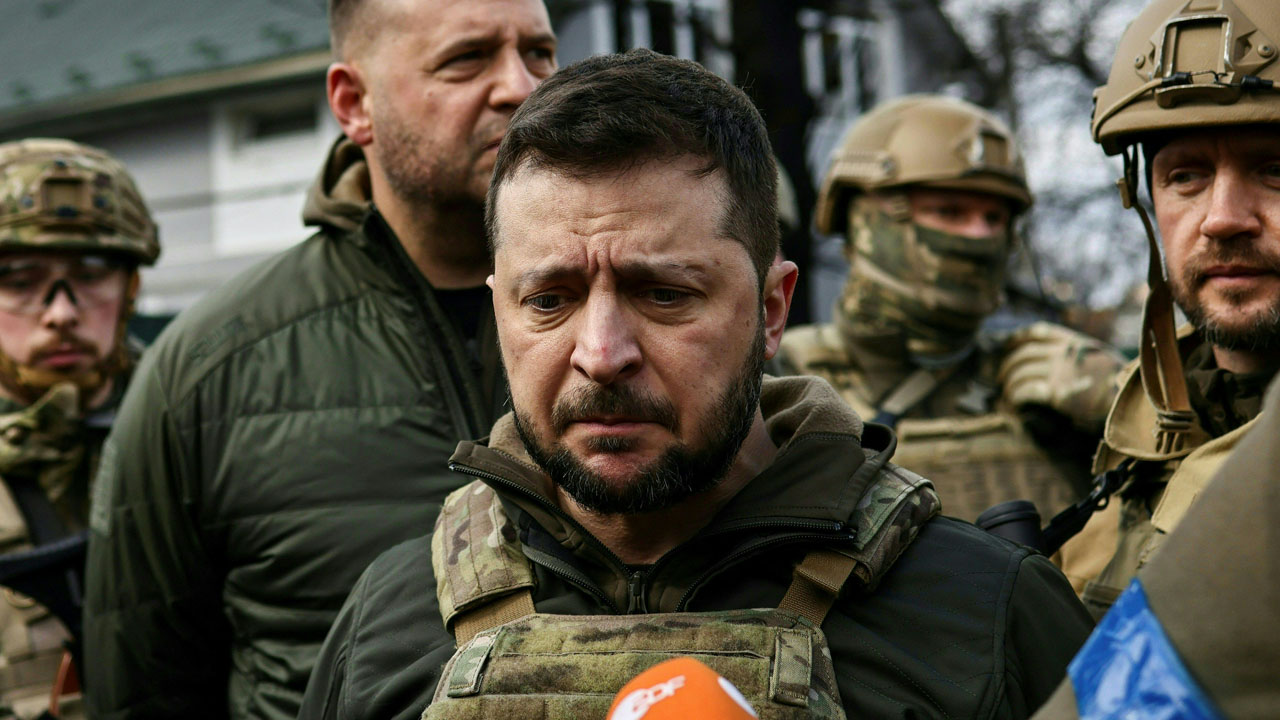 Ukainian President Volodymyr Zelensky speaks to the press in the town of Bucha, northwest of the Ukrainian capital Kyiv, April 4, 2022. (AFP)