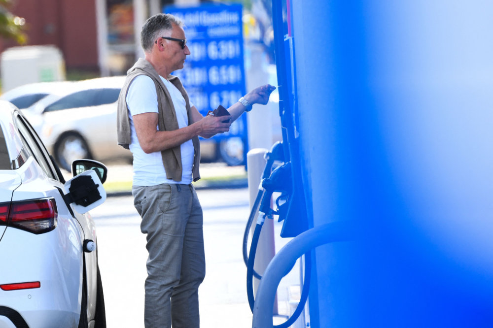 Oil volatility continues to cast its shadow over markets