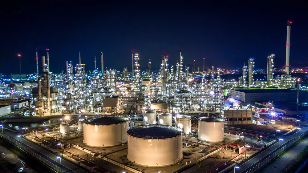 Brent crude futures fell $1.21, or 1.1 percent, to $105.93 a barrel at 0205 GMT, while US West Texas Intermediate crude futures fell 99 cents, or 1 percent, to $103.70 a barrel (Shutterstock)