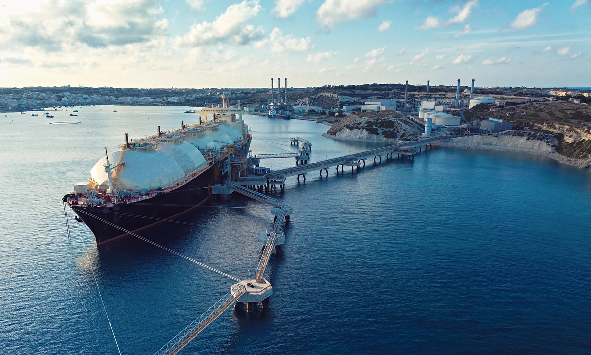 The new FSRU, which will be anchored about 18 kilometers (11 miles) off Alexandroupolis port and carry gas to the shore via a 28 kilometer long pipeline. (Stock image: Getty)