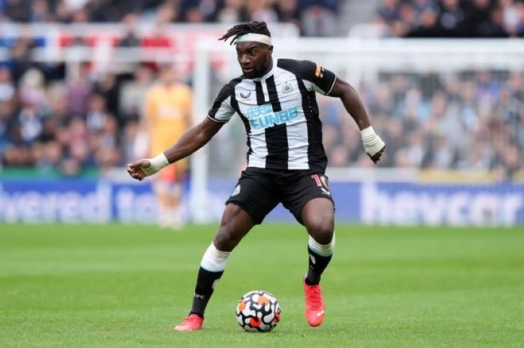 Eddie Howe keeping faith in Allan Saint-Maximin form ahead of City clash