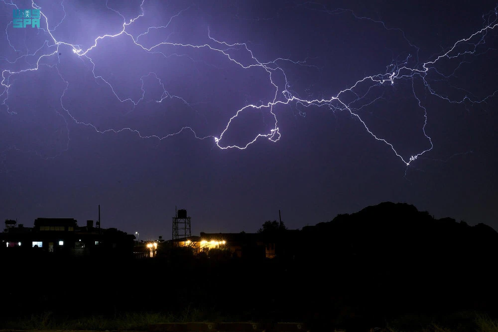 Saudi Arabia to experience thunder, dust storms during Eid