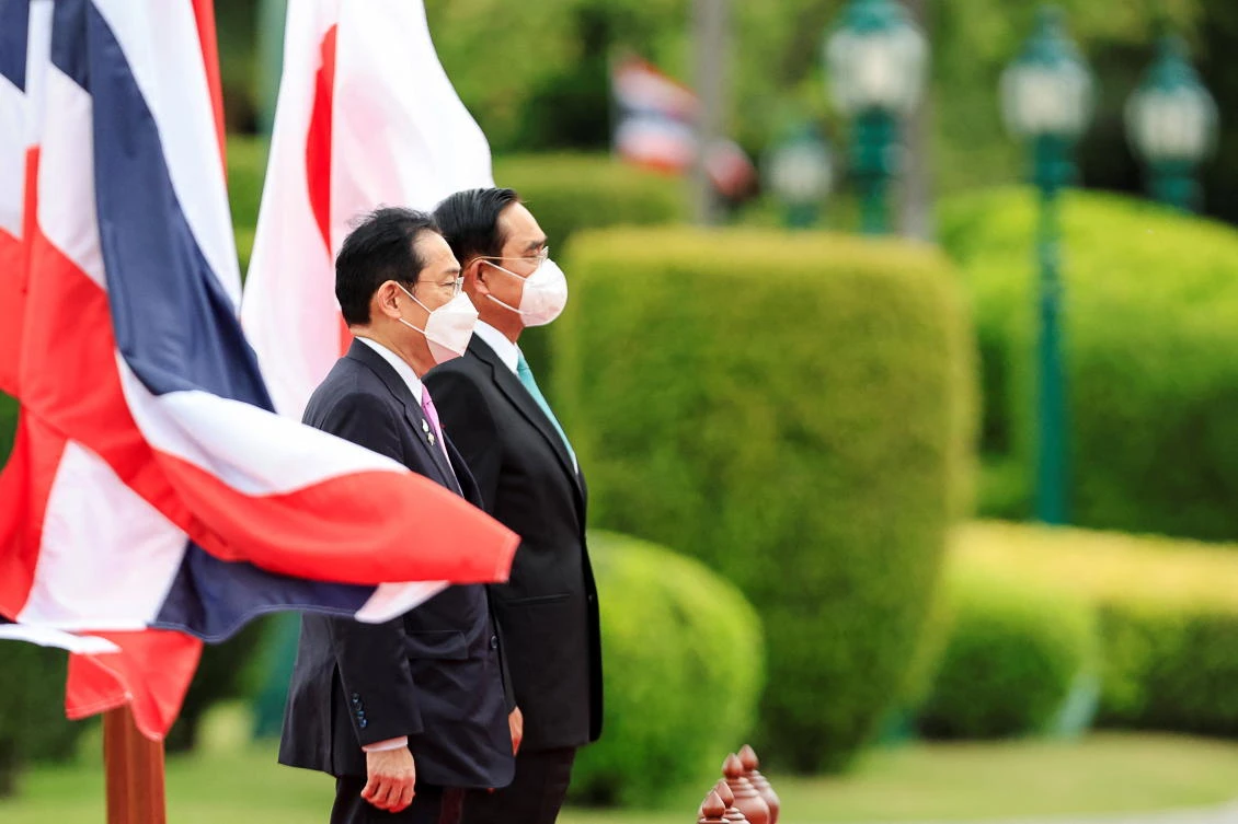 Japan’s Prime Minister Fumio Kishida met with Thailand’s Prime Minister Prayuth Chan-ocha during his official visit to Thailand on Monday. (File/Reuters)