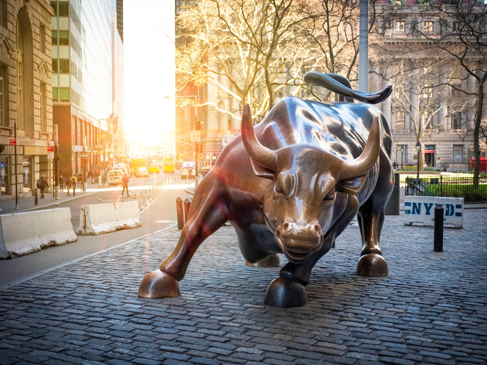 Wall Street keeps swinging amid fears about rates, economy: AP