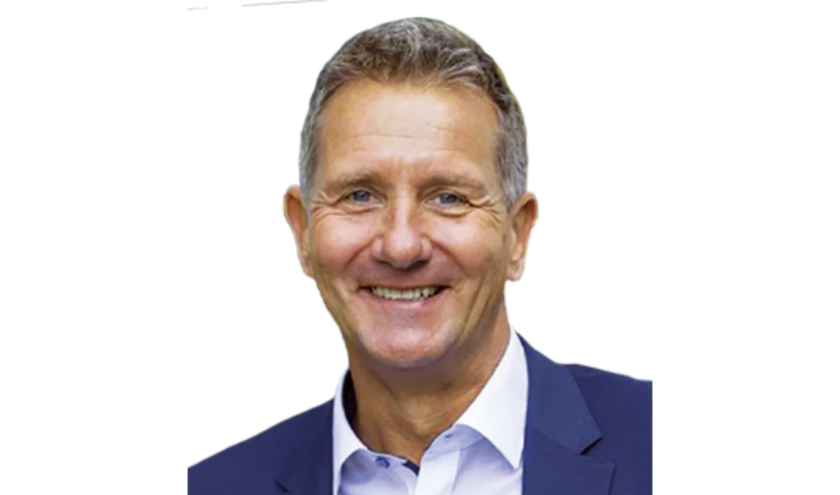 Experienced aviation industry leader with outstanding knowledge