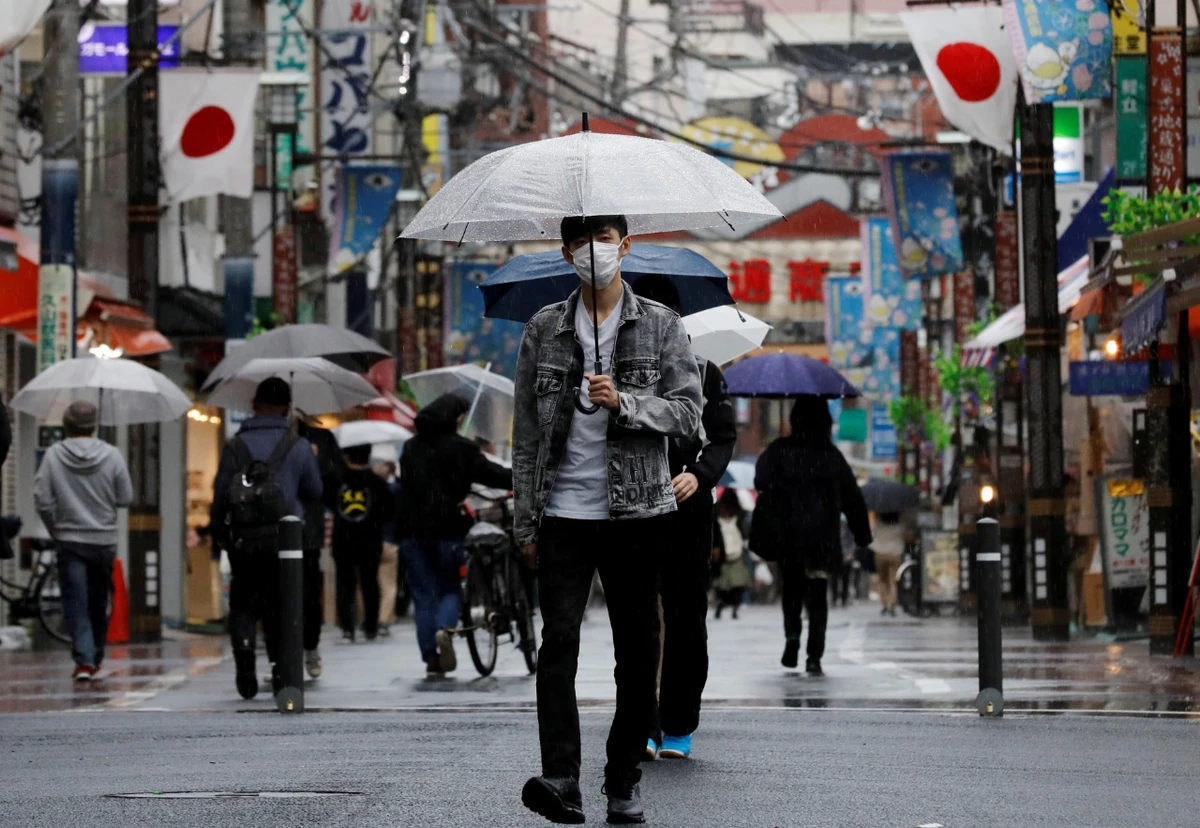 Macro Snapshot— Japan’s service sector activity posts growth; China’s April exports grow 3.9%