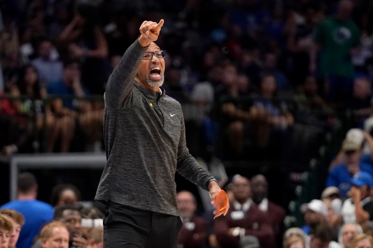 Phoenix Suns head coach Monty Williams in action during Game 4 of his team's playoff series against the Dallas Mavericks in Dallas on Sunday. (AP)