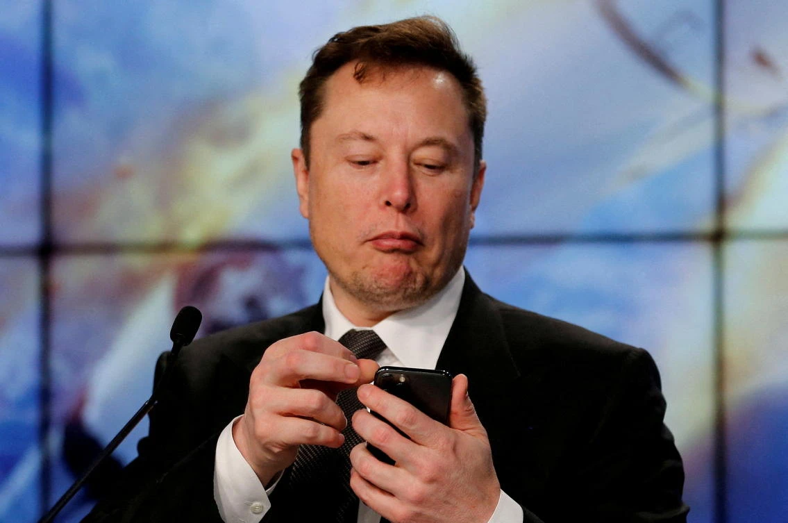 Elon Musk said he will reverse Twitter’s permanent ban of former President Donald Trump if the Tesla CEO follows through with his plan to buy the social media company. (Reuters/File Photo)