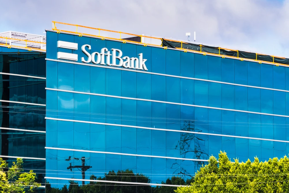 SoftBank’s Vision Fund posts record $26bn loss as tech stocks take a beating