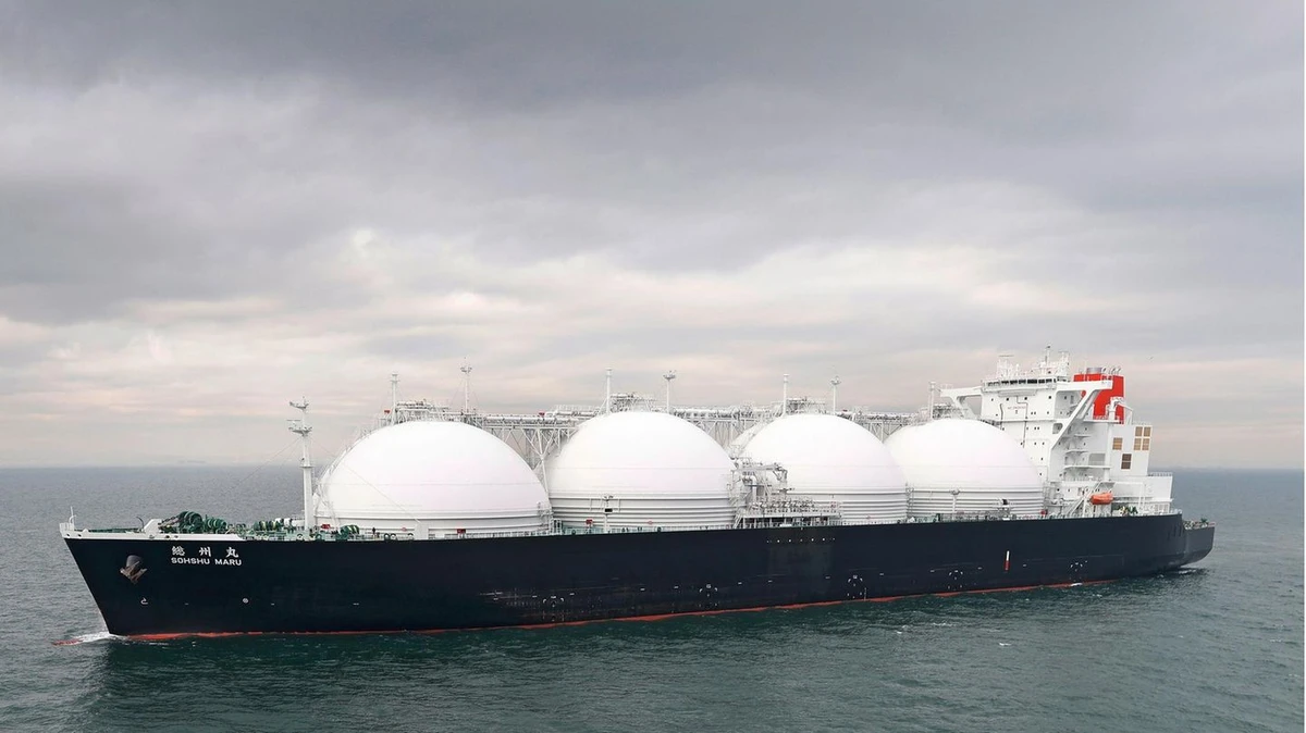 UAE to build LNG plant to double its export capacity
