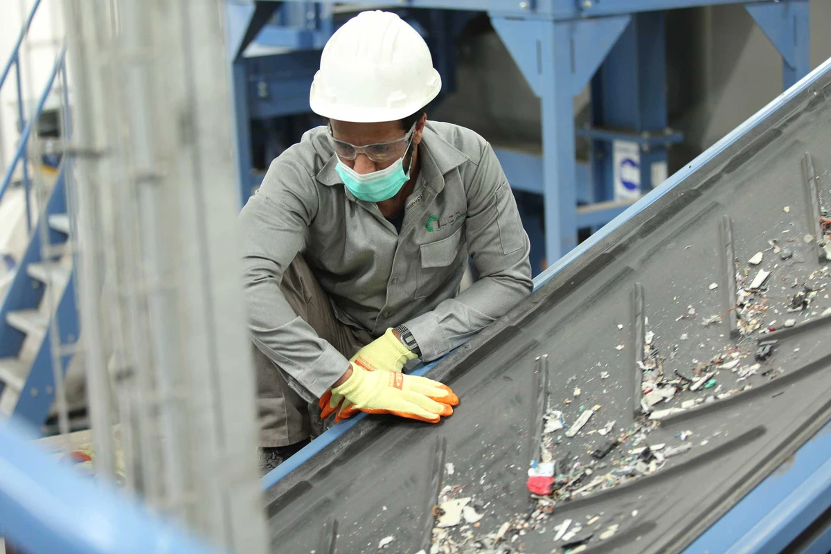 Established in 2015, Tadweeer deals with the recycling of electrical and electronic waste in line with the Saudi Green Initiative.