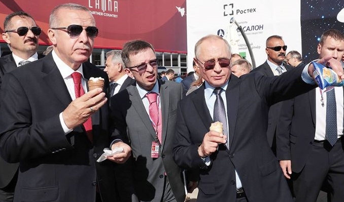 Vladimir Putin and Recep Tayyip Erdogan at the MAKS 2019 International Aviation and Space Salon, Zhukovsky, Aug. 27, 2019. (AFP)