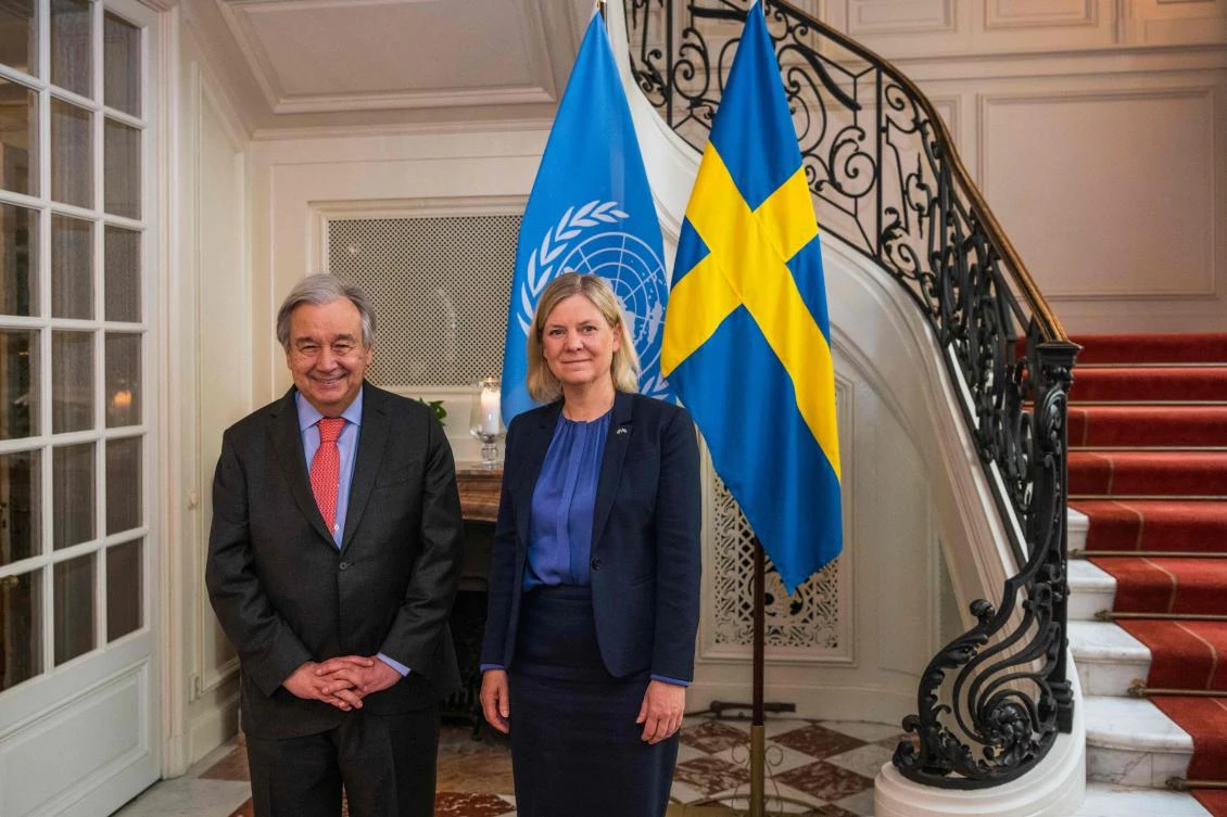 Swedish Prime Minister Magdalena Andersson and UN Secretary-General Antonio Guterres pose for a picture at the Prime Minister’s residency in Stockholm on Wednesday. (AFP)