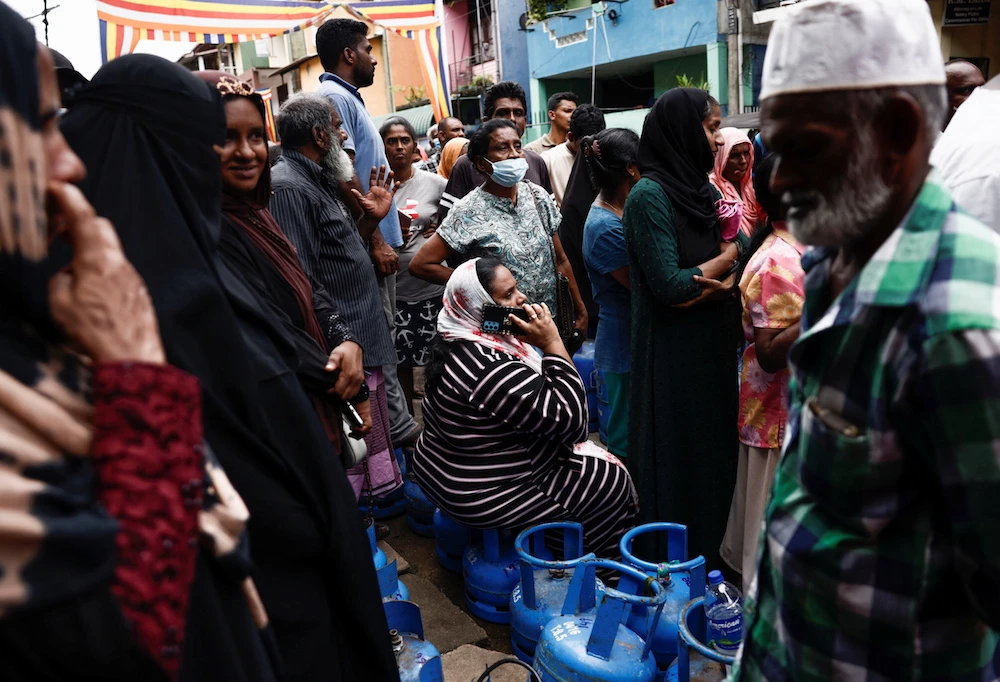 Sri Lanka wants people to grow food at home as shortage looms
