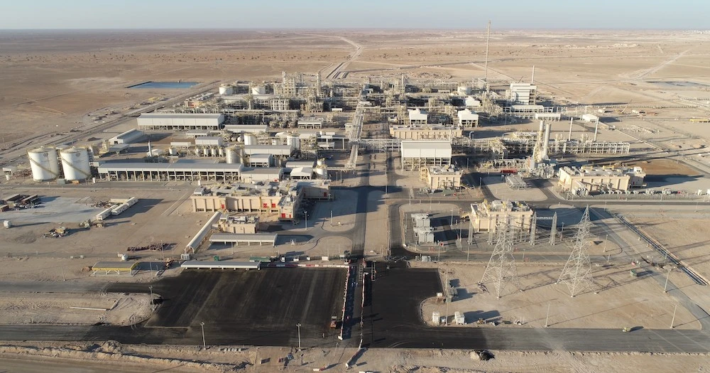 Oman announces new oil discoveries, gas and oil deals with Iran