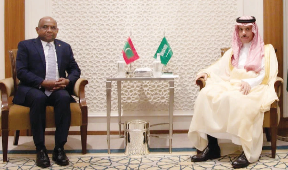 Saudi FM meets Maldives counterpart in Riyadh