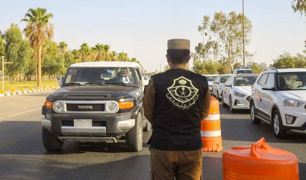 Saudi Arabia arrests 13,702 illegals in one week. (SPA)