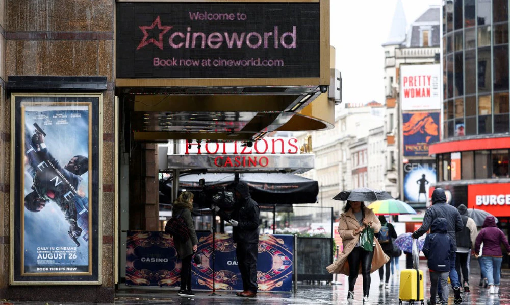 UK cinema chain cancels film screening after Muslim activist protests