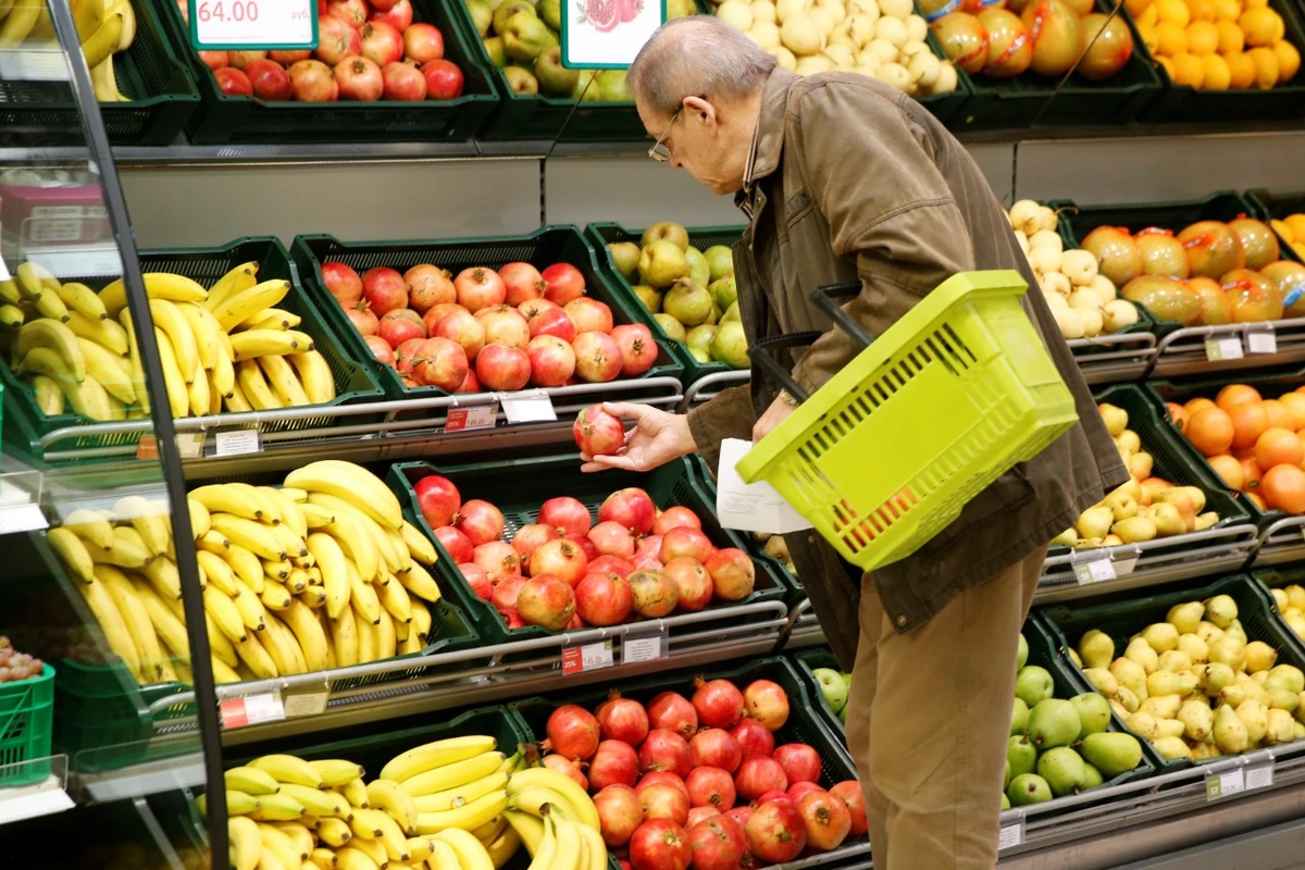 Annual inflation could reach 23 percent this year before slowing down next year and returning to the target of 4 percent in 2024, the Central Bank has said. Reuters/File