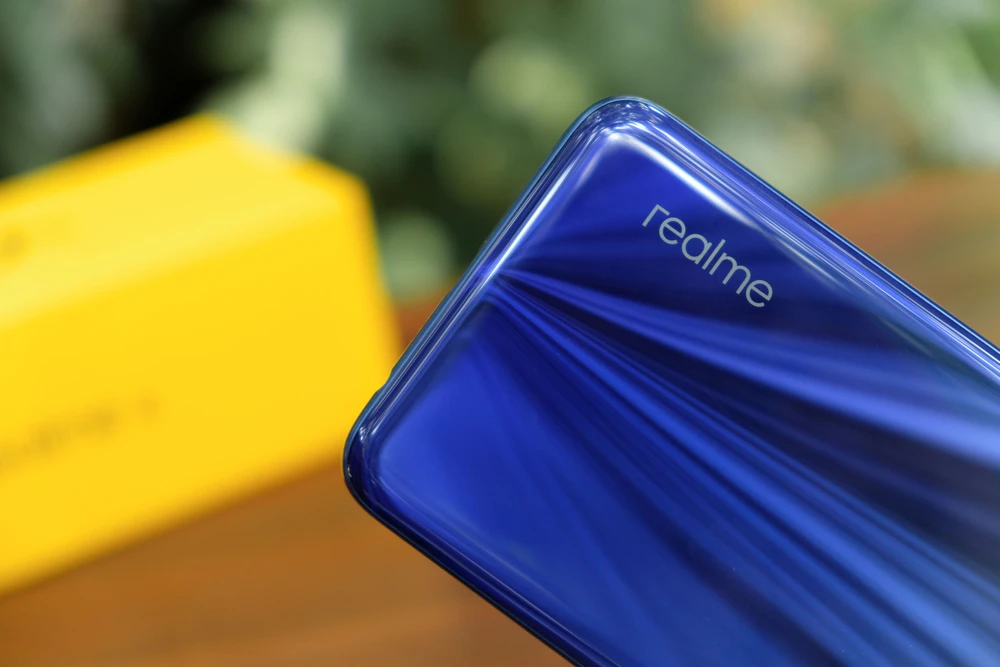 Realme has seen its sales share grow in Russia (Shutterstock)