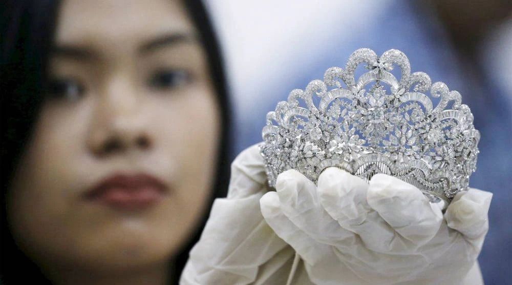 In this file photo taken in 2016, one of the pieces from the confiscated jewelry collection that once belonged to the former first lady of the Philippines, Imelda Marcos, was appraised by experts from Sotheby's that year. (Reuters)