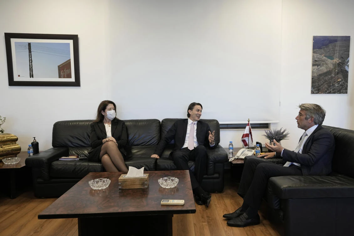 Lebanon’s Electricity Minister Walid Fayad meets with US Envoy for Energy Affairs Amos Hochstein and US Ambassador to Lebanon Dorothy Shea in Beirut. (AP)