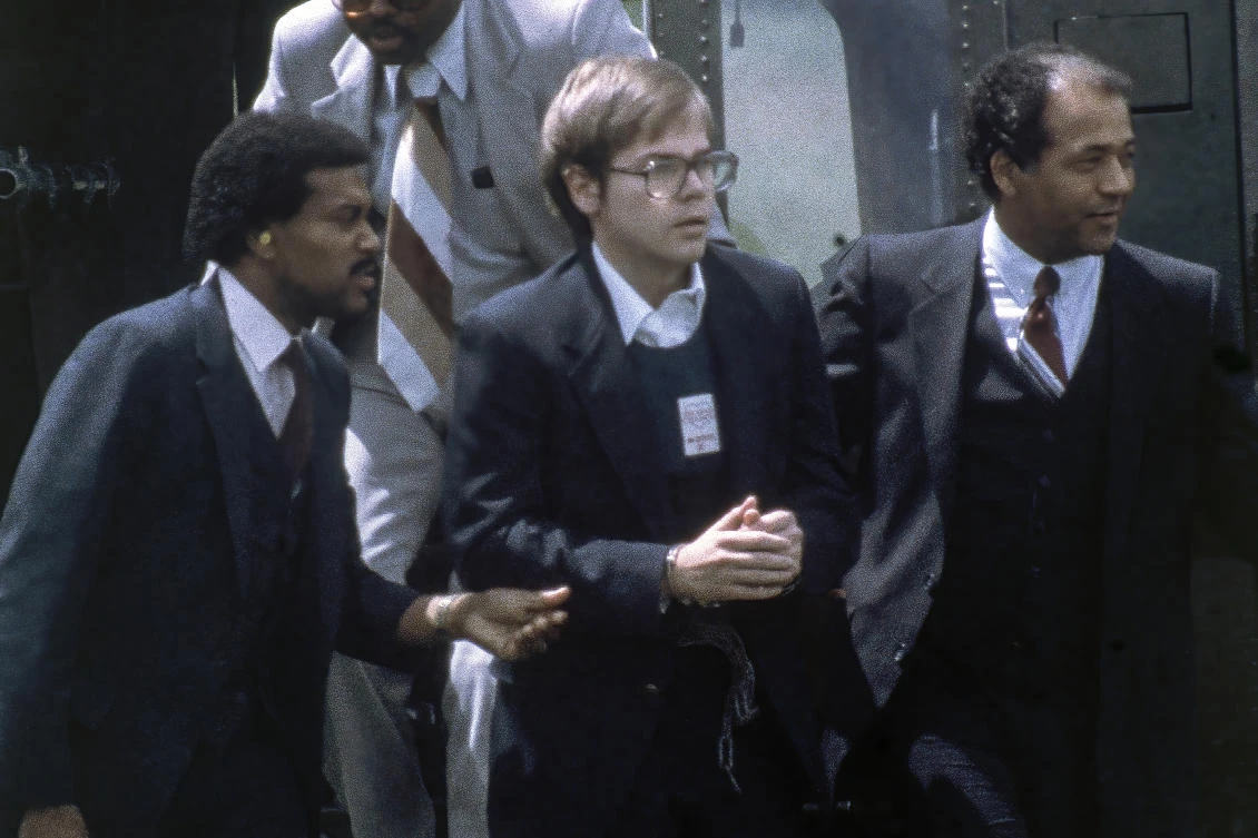 NYC guitar concert by Hinckley, who shot Reagan, is canceled