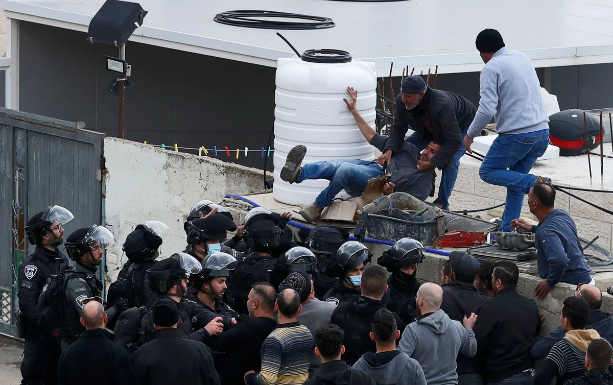 A Palestinian reporter working for an Iranian news agency was briefly abducted, beaten and threatened by Palestinian gunmen. (File/AFP)