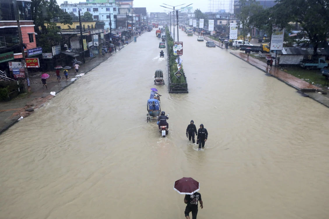 Lightning strikes during monsoon rains killed 21 people around the South Asian nation since Friday while four others died in landslides triggered by the storms. (File/AP)