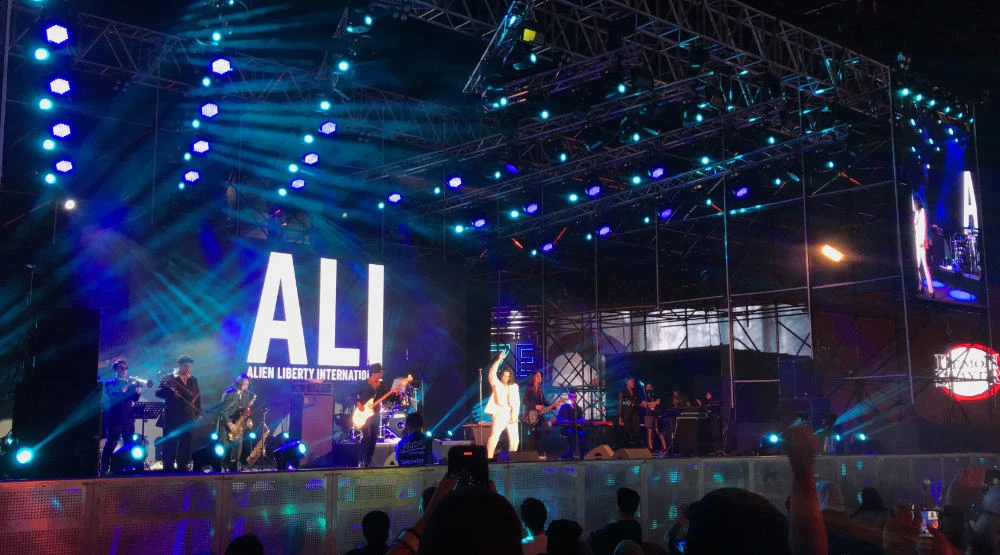Japanese hip-hop group matches Jeddah’s summer vibes