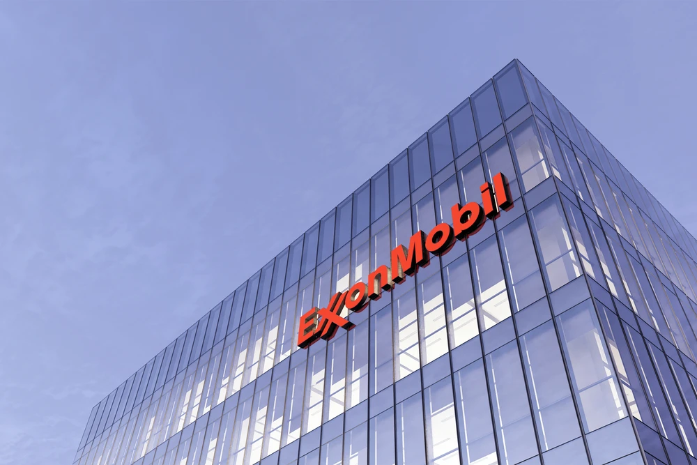 Exxon joins oil majors in Qatar’s mega-LNG expansion project