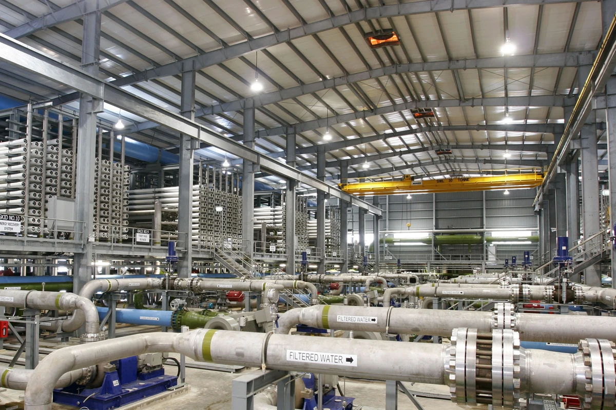 Saudi Arabia stops privatization of world's largest desalination firm; moves its assets to PIF-owned company