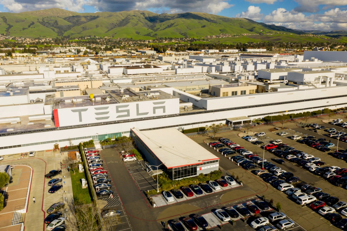 Aerial photo of Tesla's automobile factory in Fremont, California. (Shutterstock)