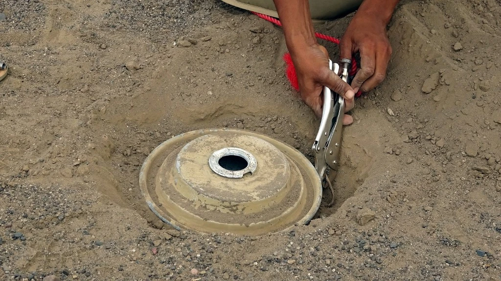 The project, launched in 2018, has successfully removed almost 347,000 various types of explosive material including anti-personnel mines and anti-tank mines in Yemen. (AFP)