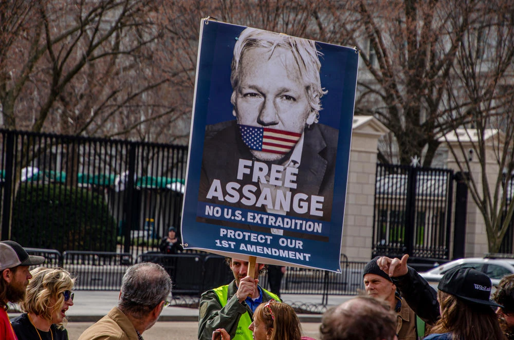 Journalists demand Assange release from UK jail