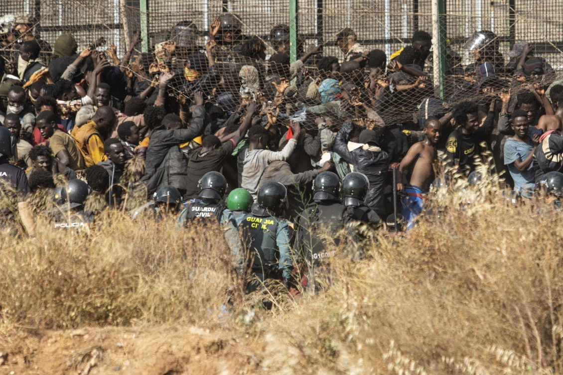 Morocco: 18 migrants dead in stampede in bid to enter Spain's Melilla