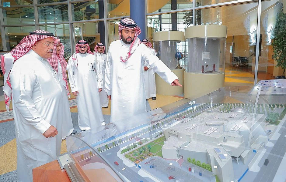 A delegation from the Quality of Life Program (QLP) has visited Dareen Palace, Tarout Castle, Tarout Heritage Coffee and the waterfront in Dammam. (SPA)