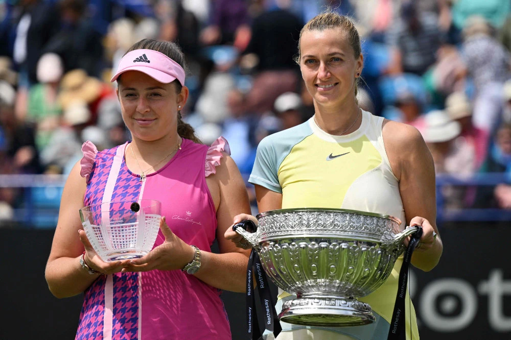Two-time Wimbledon champion Kvitova, Fritz win Eastbourne titles