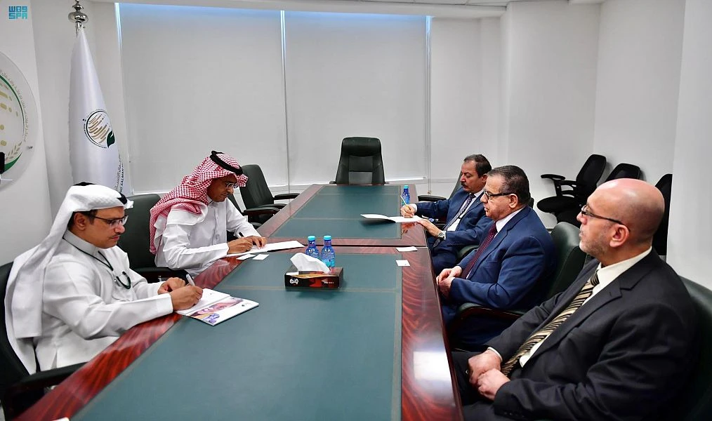 Palestinian ambassador to Saudi Arabia Basem Abdullah Al-Agha meeting with Ahmed bin Ali Al-Baiz, KSRelief assistant supervisor general for operations and programs. (SPA)