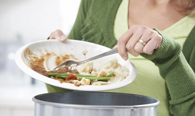 The project has already distributed more than 1 million food containers to 143,000 households to combat food waste. (Shutterstock)