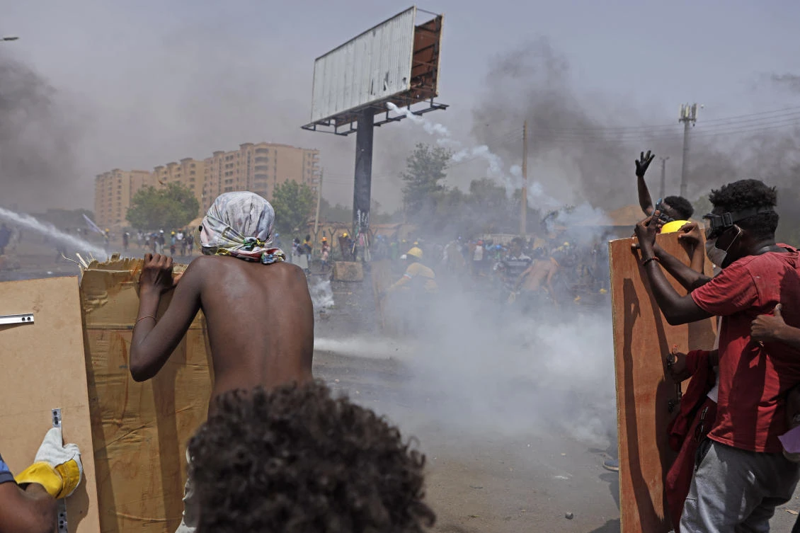 Thursday's crackdown defied calls by the international community urging Sudanese authorities to refrain from violence. (File/AFP)