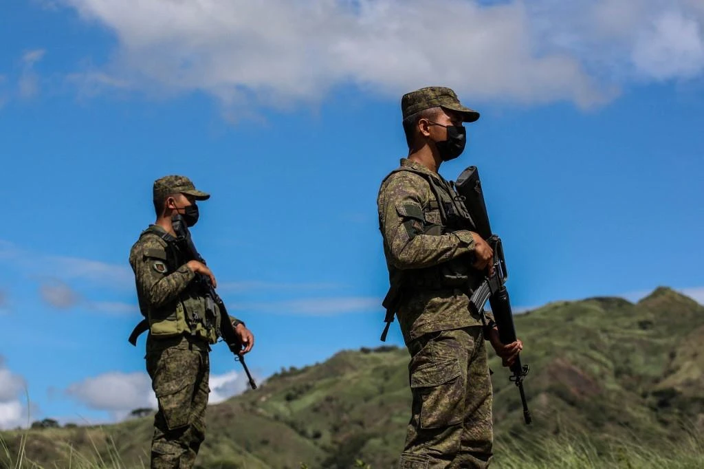 Army troops were checking reports from villagers of anti-personnel mines laid by communist rebels in Northern Samar province when an explosion wounded the seven soldiers. (AFP file photo)