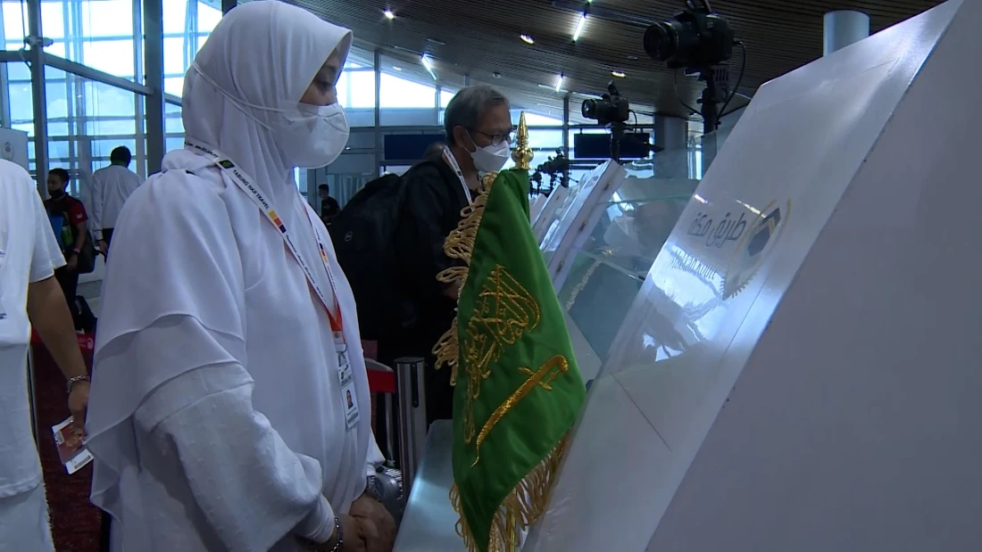 Malaysian Hajj pilgrims go through pre-immigration procedures under the Makkah Route initiative at Kuala Lumpur International Airport, June 28, 2022. (AN Photo)