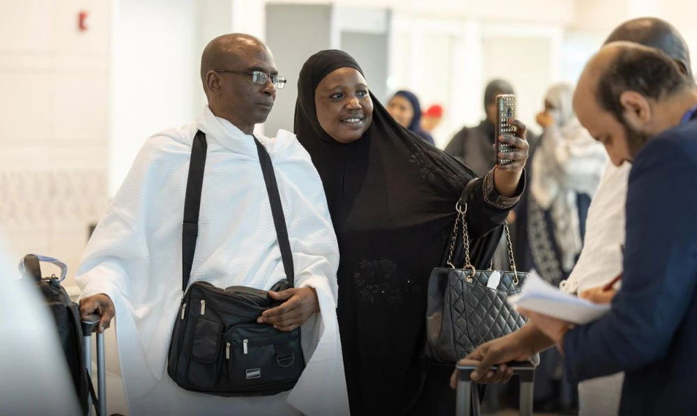 Group of 185 pilgrims arrives in Jeddah under Saudi king’s guest program