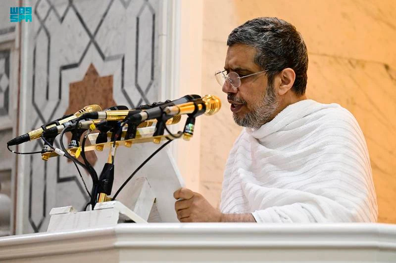Muslim World League head Sheikh Dr. Muhammad bin Abdul Karim Al-Issa gives Arafat sermon at Nimrah Mosque in Makkah during Hajj. (SPA)