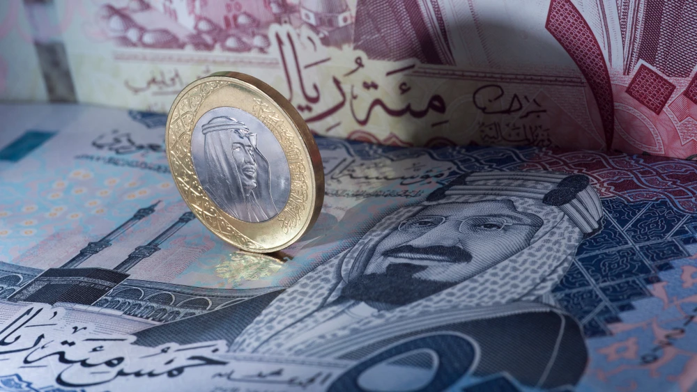 The difference between the deposits and credit turned negative for the first time at least since 2013, according to data compiled by Arab News. (Shutterstock)