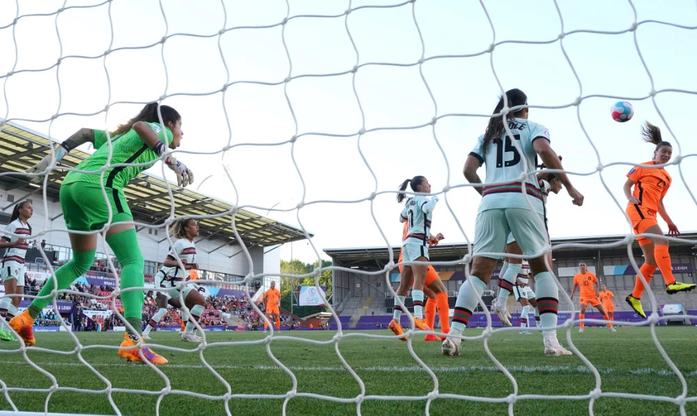 Netherlands, Sweden survive scares to close in on Euro 2022 quarterfinals